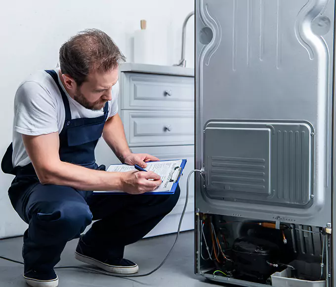 Why High Point, NC Homeowners Choose High Point Appliance Repair for Refrigerator Leak Repair?